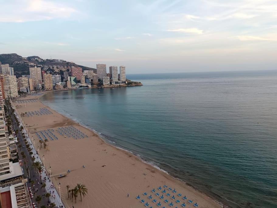 Estupendo Apartamento En Planta 23 Primera Linea Benidorm Exterior photo